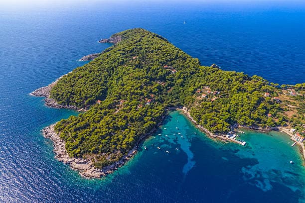 Elaphiti islands private cruise
